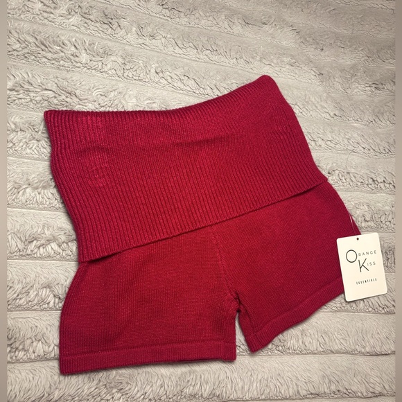 Red Shorts - Picture 4 of 8